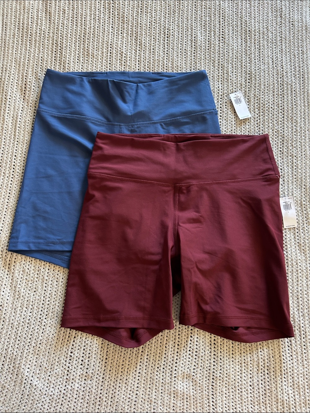 Old Navy High-Waist Performance Bike Shorts - Burgundy and Slate Blue
